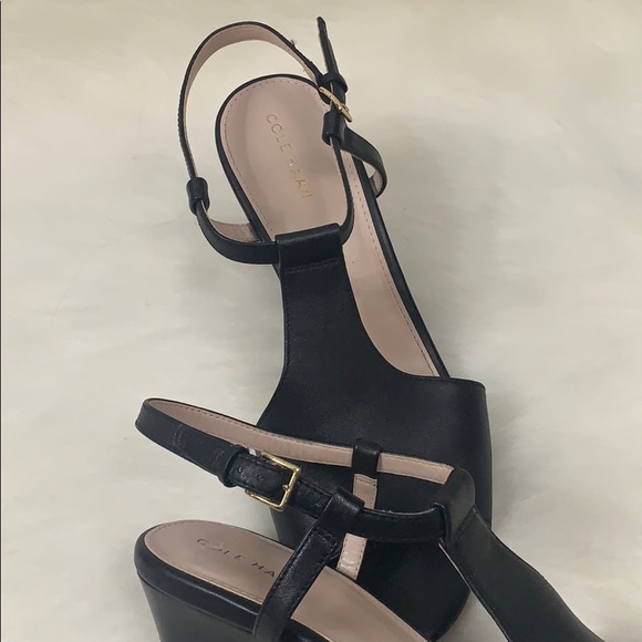 Stunning Cole Haan Black Maddie Wedges - Picture 4 of 8